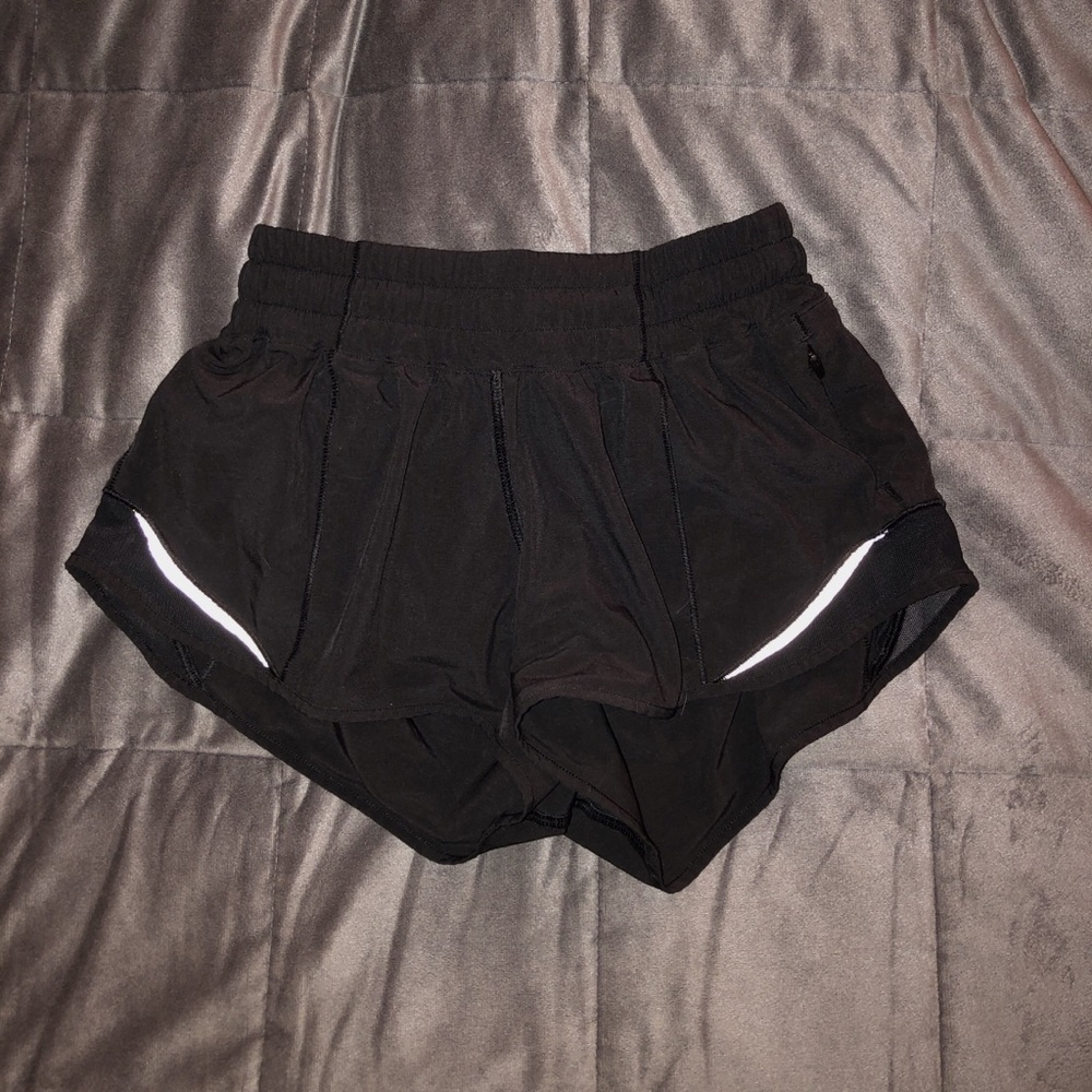 lululemon hotty hot shorts